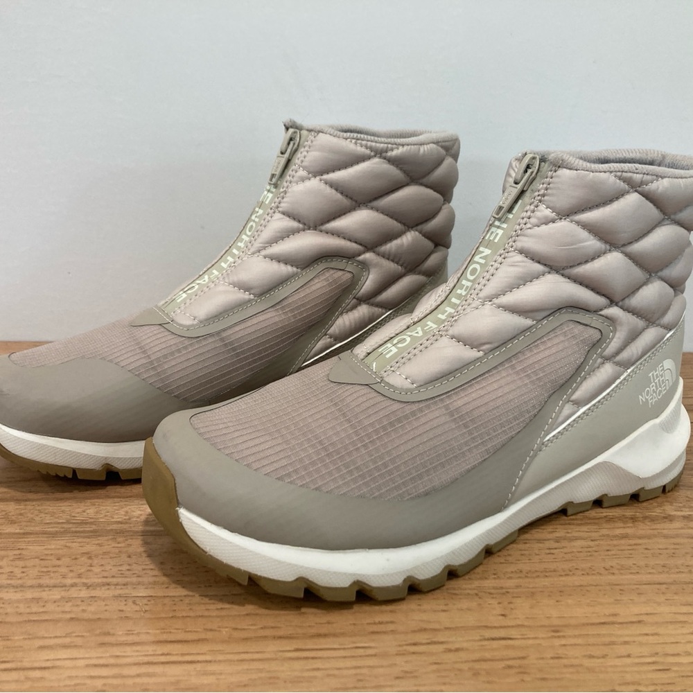 The North Face Thermoball Eco Tan Winter Boots with Quilted Design